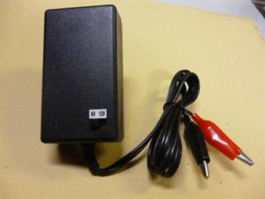 Nabíječka akumulátorů MOTO 1A 6/12V