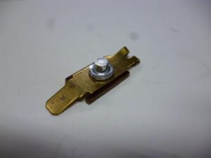 Konektor dutinka 6,3 s pertinaxem kond. Jawa