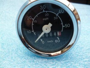 Tachometr 60km/h s podsvícením BABETTA / KORADO (na originál bowden)