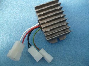 Regulátor R67-14V/200W pro magnetku Jawa 638-640 Vape