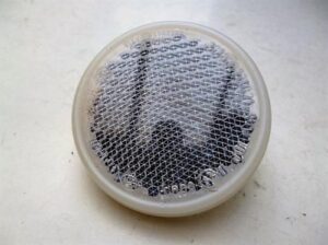 odrazka kulatá - bílá, 59mm ( UNI ) se šroubem M5