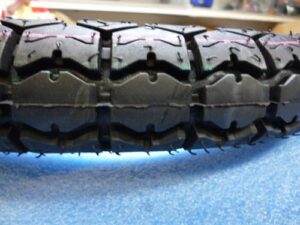 pneu 14-2,75 P23 Yuanxing