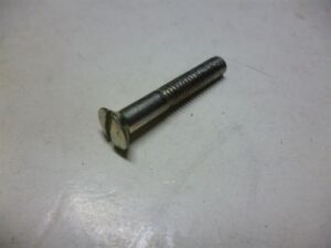 šroub M4 x 25 krytu sání BA 207/210