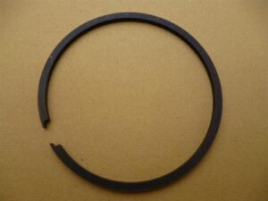 pístní kroužek 2,0 mm ( Jawa,ČZ 125 )